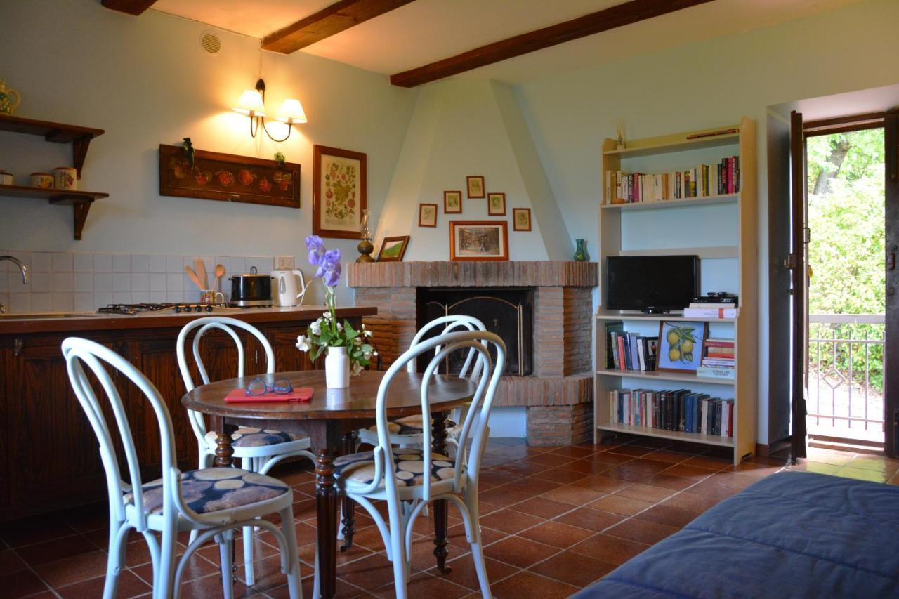 Il Poggiolo Di Parrano Guest House Екстериор снимка