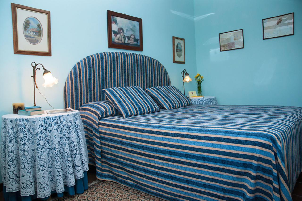 Il Poggiolo Di Parrano Guest House Екстериор снимка