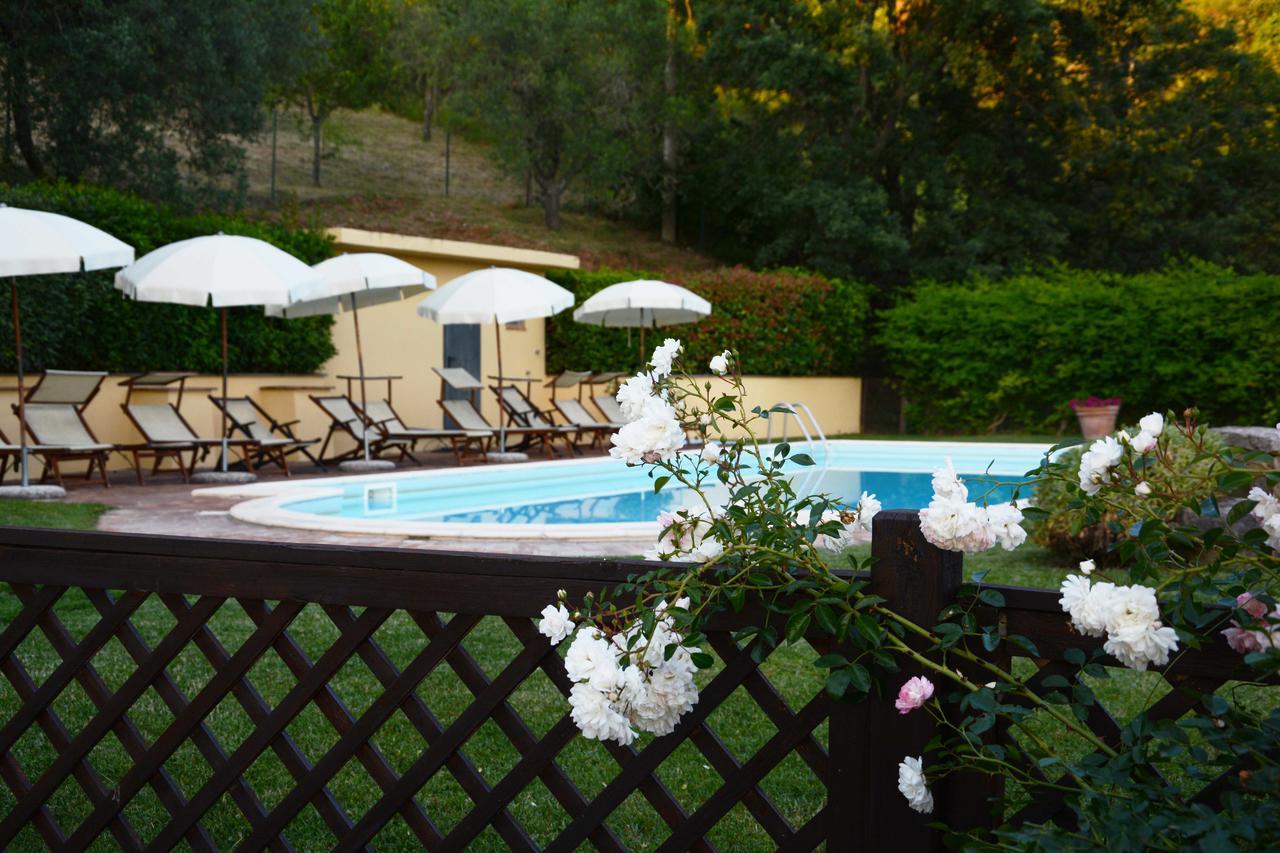 Il Poggiolo Di Parrano Guest House Екстериор снимка